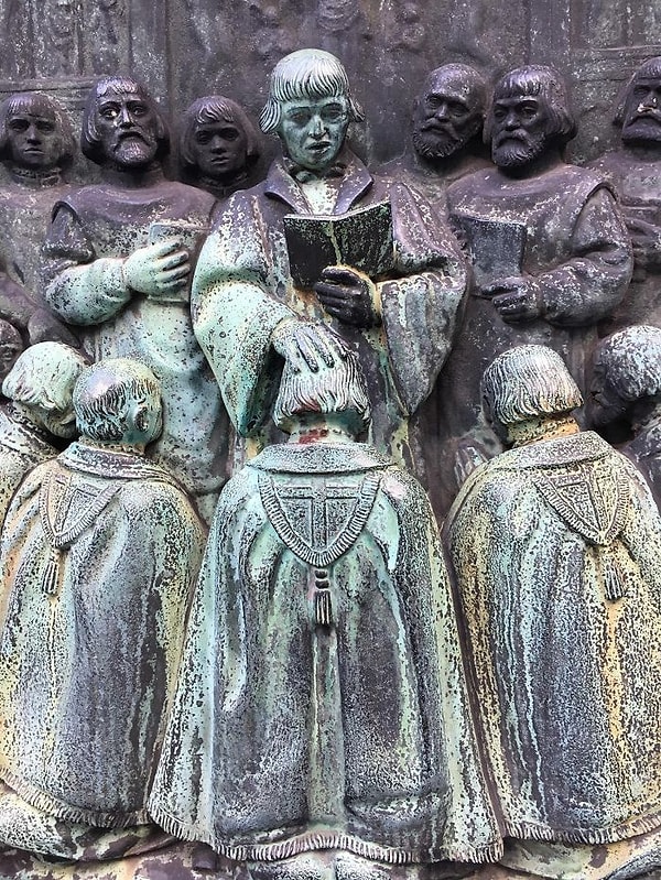 11. Хорошая книжка, очень занимательная