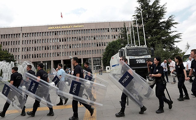 2. Gözaltılar, tutuklamalar ve kayyumlar.