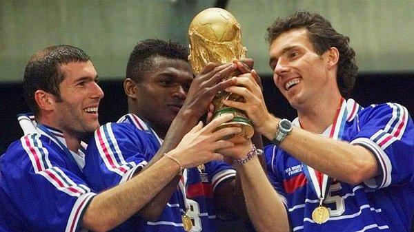 Fransa ilk kez kupayı 1998'de kaldırmıştı.