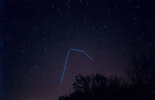 9. Это созвездие названо в честь прибора. Что за оно?