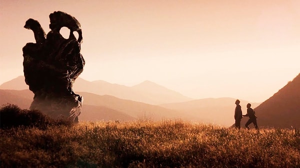 3. "Паранормальное"