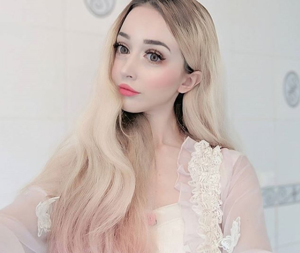 Hannah макияж