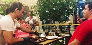 Yanı Başındaki Adamın Sandalyeden Yere Yapışmasına Aldırış Etmeden Et Kesmeye Devam Eden Nusret
