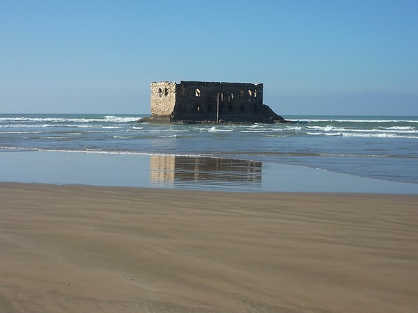 Бутылка была найдена ими здесь, в Тарфае, небольшом городке на юго-западе Марокко.