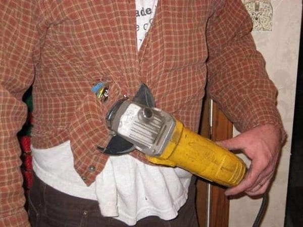 8. Как на это могло хватить ума? Это же пила!!!