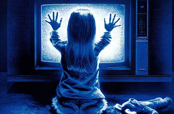 20. «Инопланетянин» и «Полтергейст» изначально должны были быть одним фильмом под названием «Ночное небо».