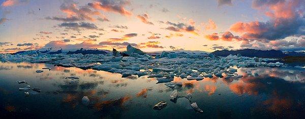 “Icebergs” (Buz dağları)