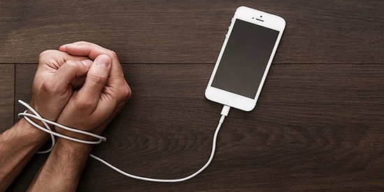 Özellikle Sağ Eliyle Kullananlar Dikkat! Akıllı Telefonlar Hafıza Kaybına mı Yol Açıyor?