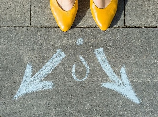 9. Где больше оттенков синего?