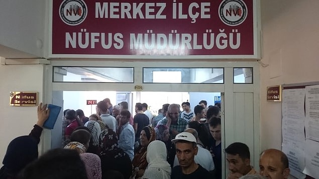 "Tüm olay belediyede dönüyor. Seçmen olmayan seçmenler kütüğe giriyor"