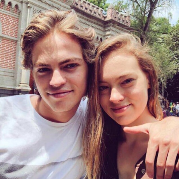 19. Не это ли лучшее выражение любви - встречаться с тем(той), кто похож(а) на тебя как 2 капли воды?