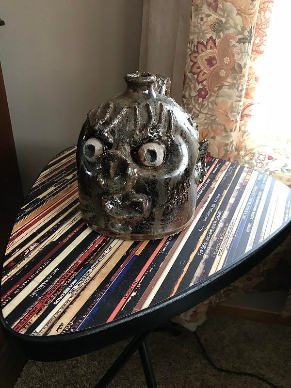 12. Какой очаровательный кувшин!...