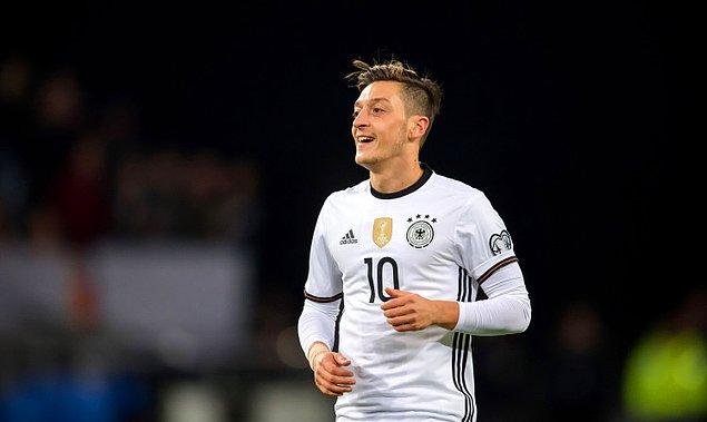 Mesut Özil'in Almanya karnesi;