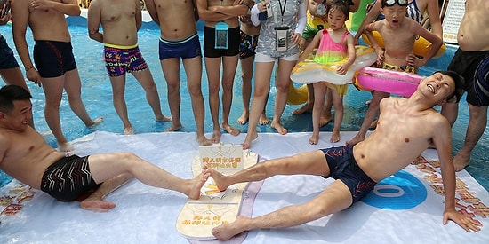 Беспрецедентное соревнование в Китае и Англии: Ножной рестлинг