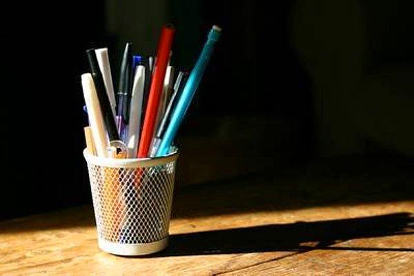 8. Tükenmez kalemin dolma kalemden farkı nedir?