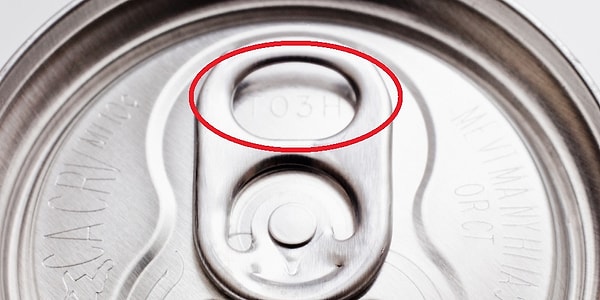 9. Для чего нужно отверстие на ключе банки из-под газировки?