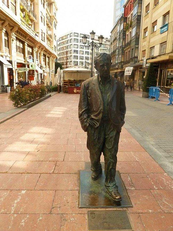 35. Woody Allen - Oviedo, İspanya