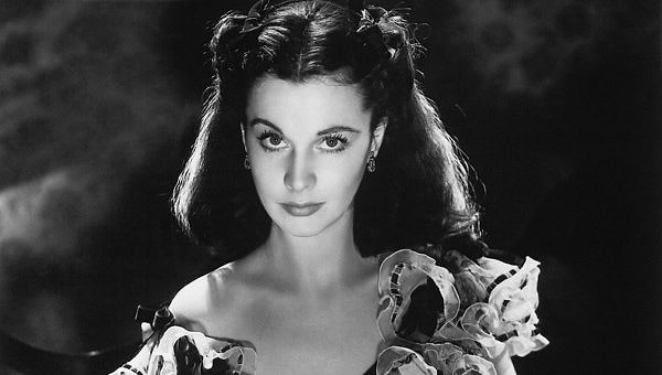 11. И последнюю икону черно-белого кино зовут...