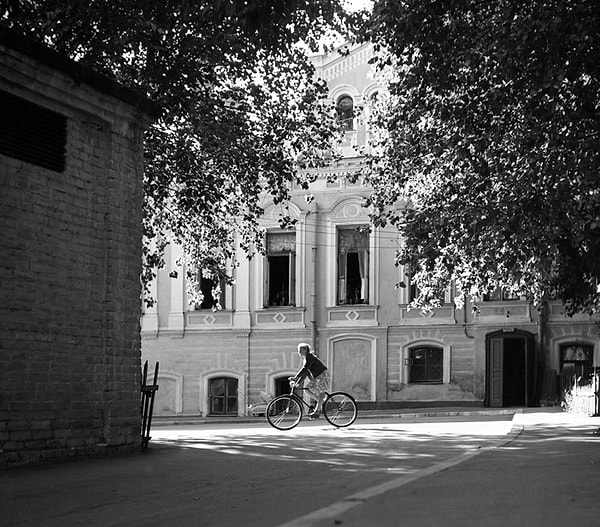 2. "Весна в Старосадском переулке" (1950-е)