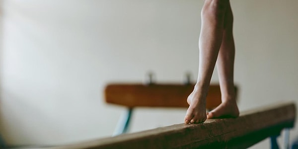 1. Перфекционист чувствует себя обязанным выполнить каждое задание, даже если оно не очень важно