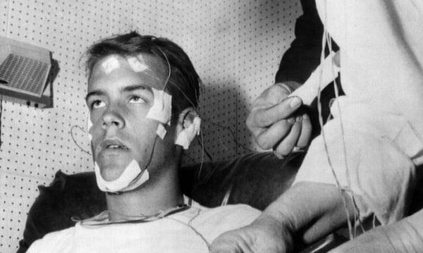 7. Рекорд по пребыванию без сна принадлежит Рэнди Гарднеру. Молодой человек не спал...