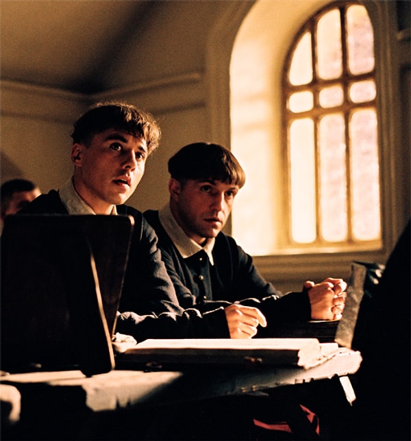 6. Как звали сыновей Тараса Бульбы из одноименной повести?