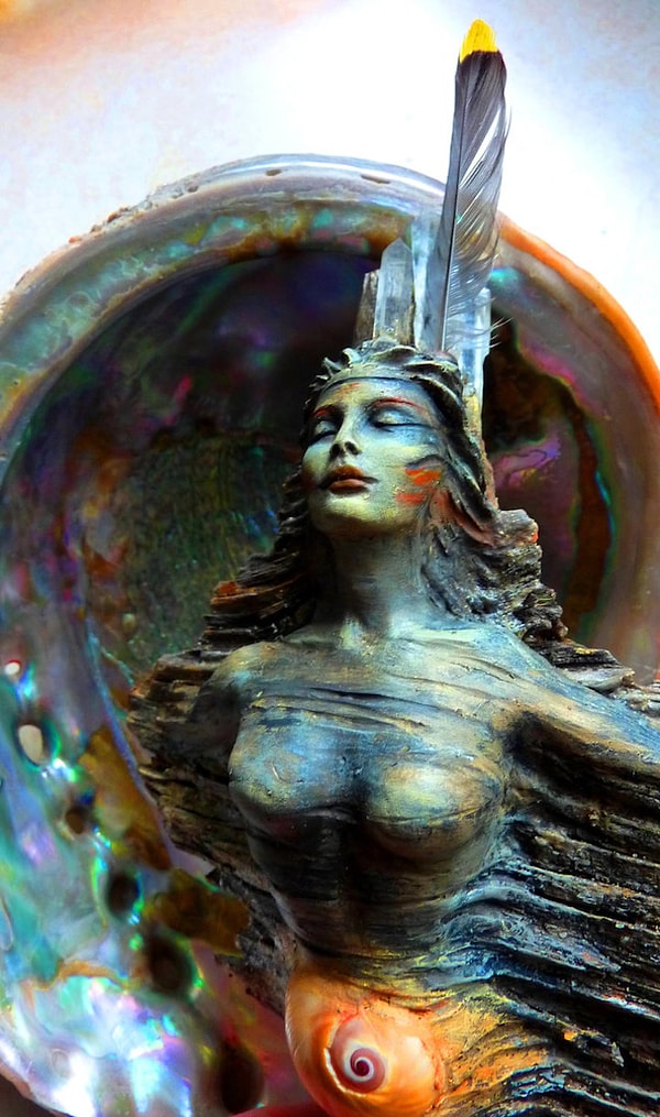 14. «Духовная женщина»