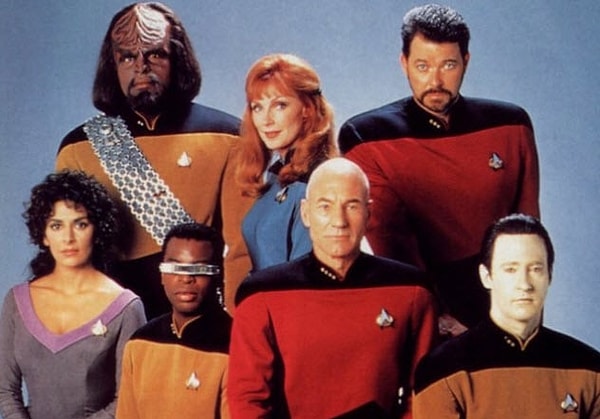 7. Форма из "Звездного пути: Следующее поколение"