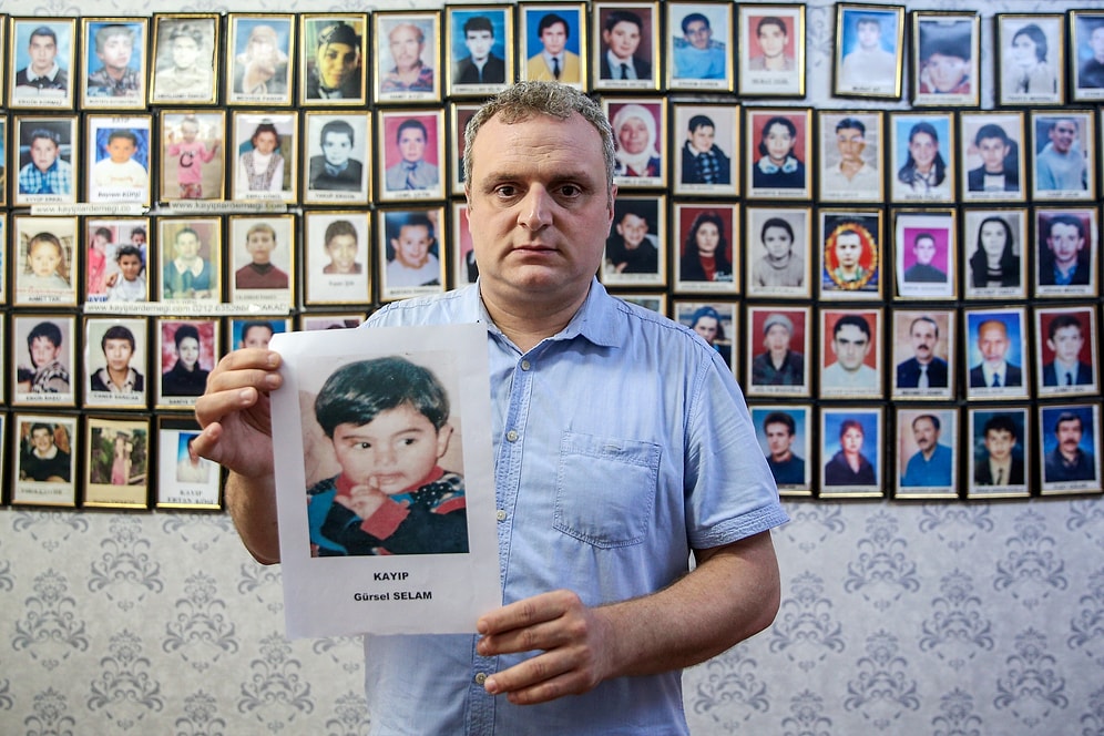 2,5 Yaşındayken Kaçırılmıştı! 21 Yıl Sonra Oğluna Kavuşan Aile: 'Hayatımızı Çaldılar'