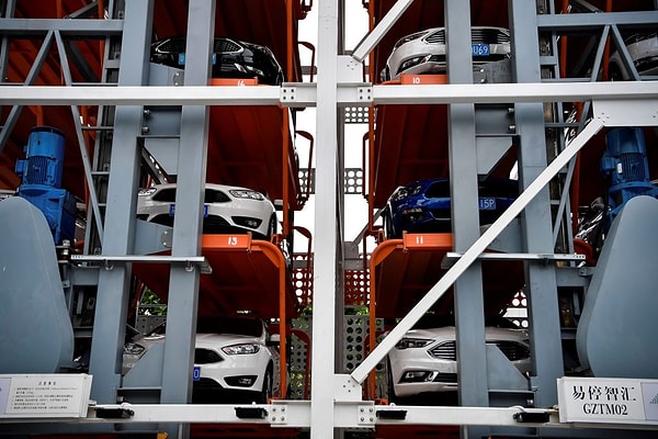 После чего вы тестируете ваше новое авто, если готовы заплатить за это отдельную сумму.