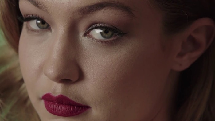 Gigi Hadid'in De Yer Aldığı 2019 Pirelli Takviminin Kamera Arkası Görüntüleri Yayınlandı