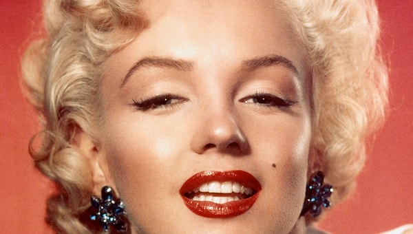 6. Что бы ты использовала, чтобы придать стройности и большего изящества своему носу?