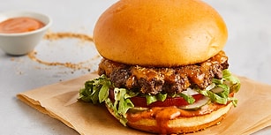 Baştan Sona Bir Robotun Hazırladığı Hamburgerin Tadına Bakmak İster misiniz?