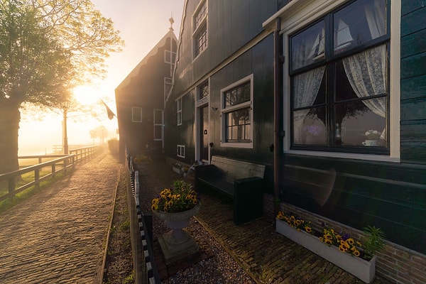 Фотографу, специализирующемуся на пейзажной фотографии, конечно, сам Бог велел сделать серию великолепных снимков.