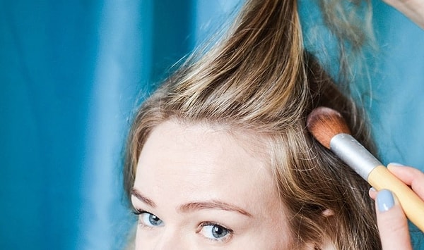 5. Вы используете сухой шампунь более двух дней подряд 😝