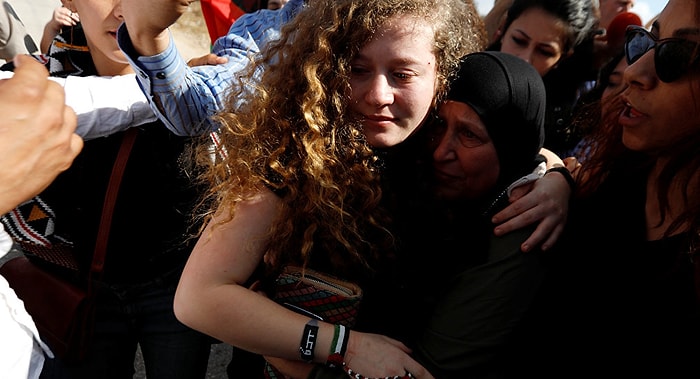 Direnişin Sembol İsimlerinden: Askeri Hapishanedeki Filistinli Ahed Tamimi Serbest