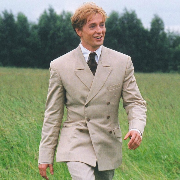 6. Есть предположения относительно этой роли?