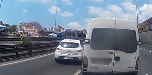 Trafikte Kaza Yaptıktan Sonra Elinde Sopayla Gelen Genci Muhteşem Bir Şekilde Sakinleştiren Adam