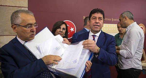 CHP Bilecik Milletvekili Yaşar Tüzün ise olağanüstü kurultayı toplayacak salt çoğunluğa ulaştıklarını açıklamıştı.