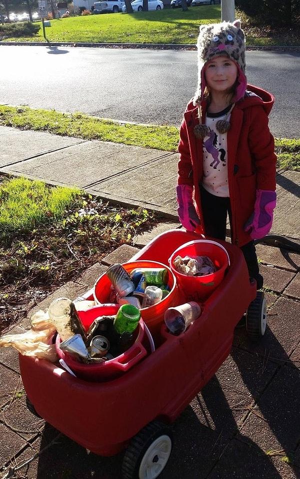 3. "5 yaşındaki kızım mahalledeki çöpleri topluyor. Bir fark yaratmak istedi."