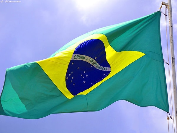 4. Какая из этих стран НЕ граничит с Бразилией?