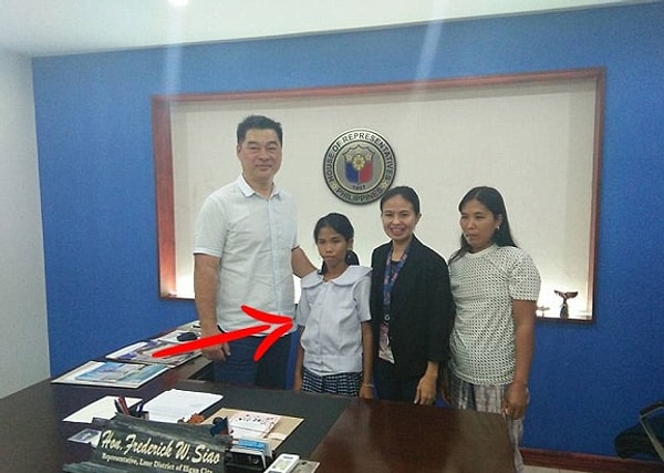 7. «Когда я была маленькой, то думала, что это нога. Но я росла, и эта штука тоже», — рассказывает Вероника.