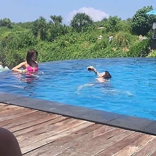 13. Надеемся, парень хотя бы умеет плавать