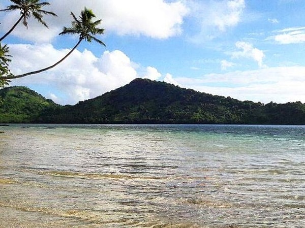 7. Граничит ли Республика Фиджи сушей с какими-либо государствами?