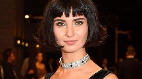 12. Berrak Tüzünataç, Tuba Büyüküstün, Fahriye Evcen
