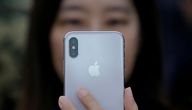 Endekse göre iPhone X alabilmek için en az çalışılması gereken şehir 38,2 saat ile Zürih.