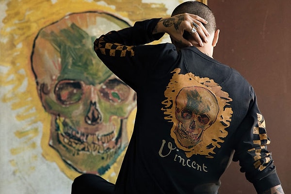 12. А что вы прикупили бы из этой коллекции? :) Делитесь с нами в комментариях! (Мы без ума от шузов с черепами 😄)