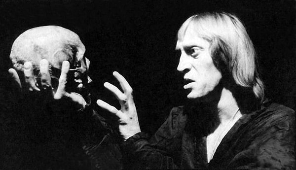 8. Кто стал прообразом Гамлета - главного героя одноименной трагедии Уильяма Шекспира?