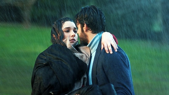 Sevgilin Bu 30 Davranıştan 20'sini Sergiliyorsa Sana Sırılsıklam Aşık!