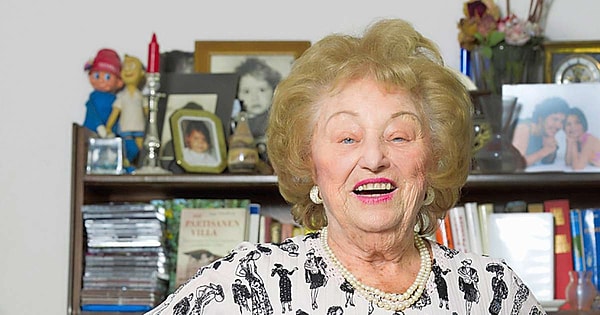 3. После войны Инге переехала в США и писала песни для таких знаменитостей, как Дорис Дэй, Дин Мартин (коллега Фрэнка Синатры), Нэт Кинг Коул и т.д.